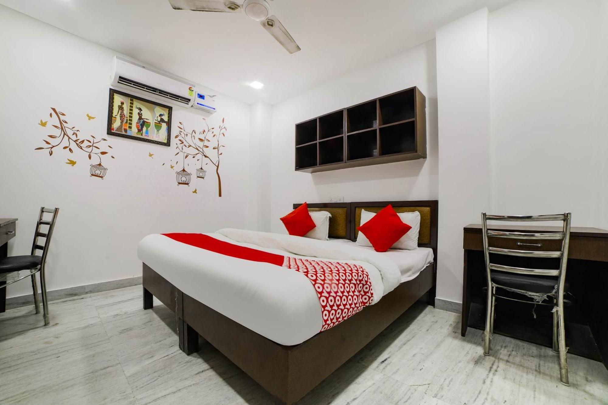 Hotel Seven S 德里 外观 照片