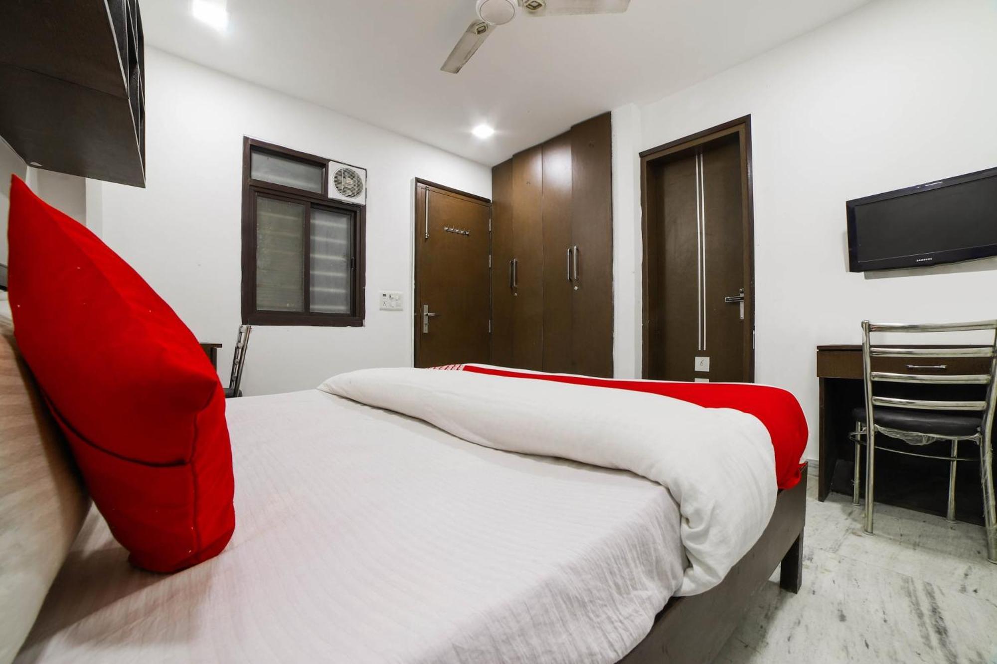 Hotel Seven S 德里 外观 照片